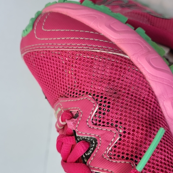 Adidas vigor TR 3 trail running sneaker shoe in pink and mint green. Size 5 - Picture 9 of 16